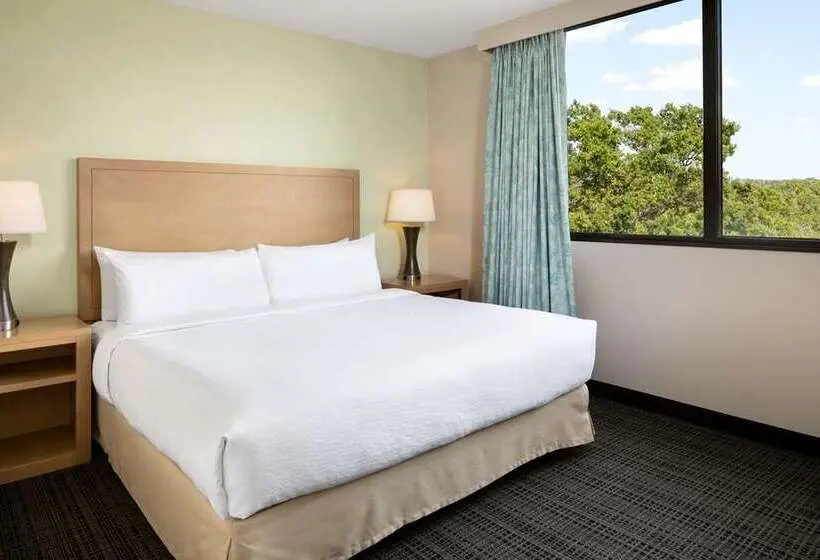 キングサイドベッドのスタンダードワンルーム, Embassy Suites By Hilton Boulder