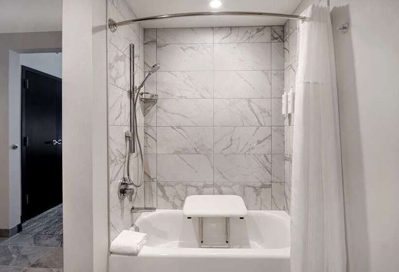 جناح غرفتين نوم, Embassy Suites By Hilton College Station, Tx