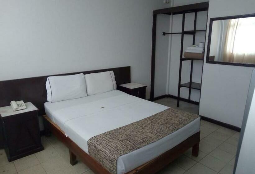 غرفة قياسية, Estación