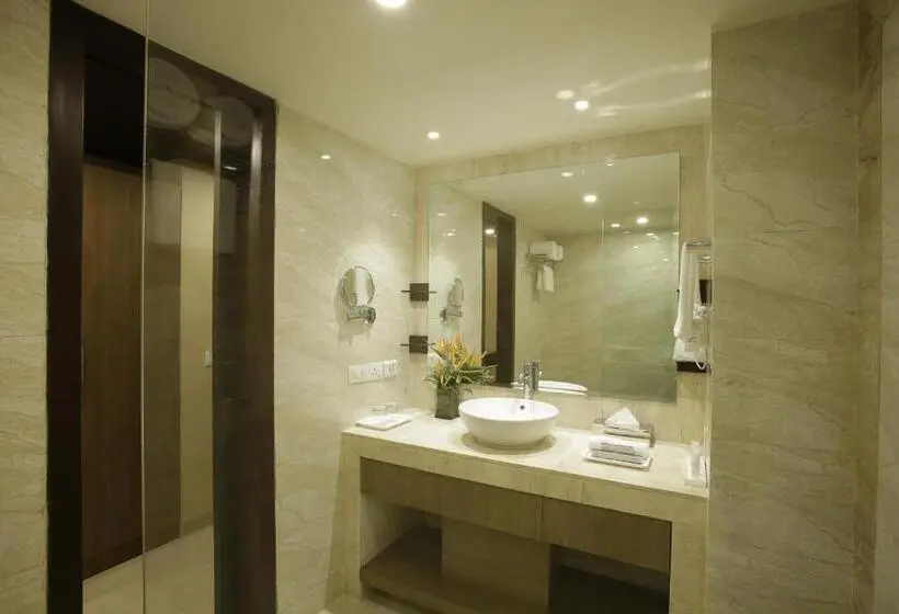 デラックスルーム, Golden Tulip Suites Gurgaon