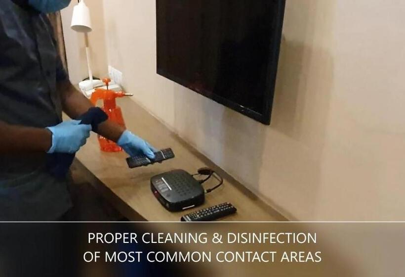 اتاق لوکس, Golden Tulip Suites Gurgaon