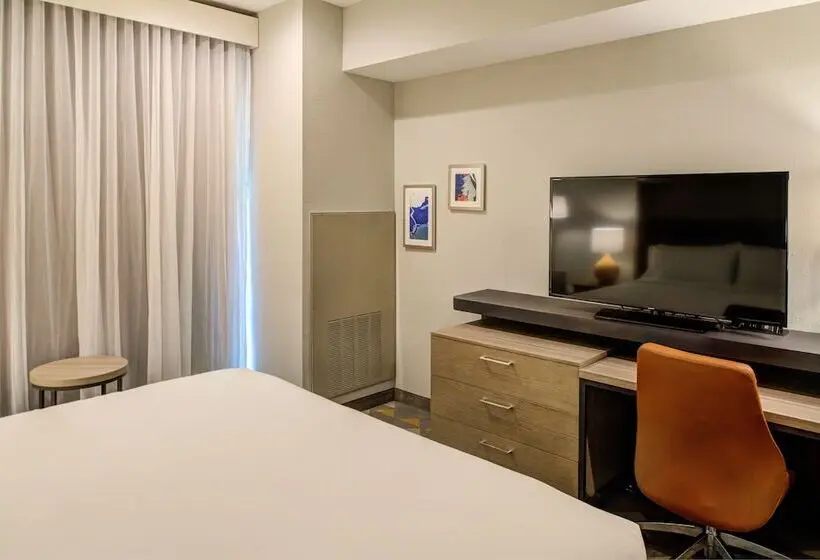 Sviitti Liikuntarajoitteisille, Holiday Inn Hotel & Suites Houston West Katy Mills, An Ihg