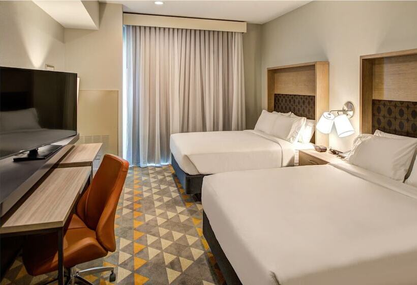 身障者適用スイートルーム, Holiday Inn Hotel & Suites Houston West Katy Mills, An Ihg