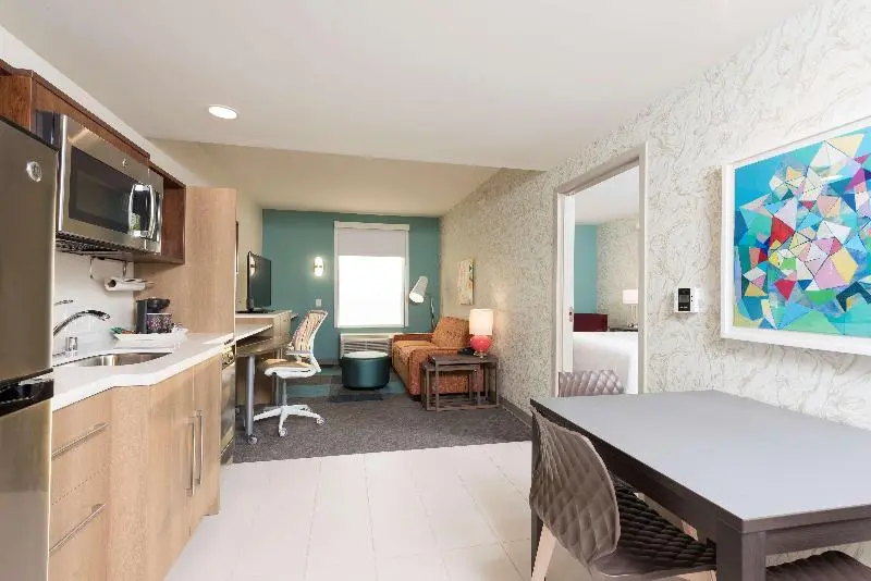 Suite King Bed