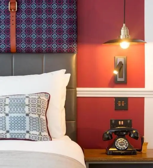 اتاق استاندارد برای معلولان, Indigo   Cardiff, An Ihg
