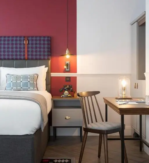 اتاق استاندارد برای معلولان, Indigo   Cardiff, An Ihg