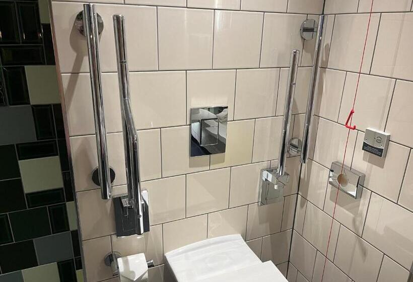 Номер Стандарт Адаптированный для Инвалидов, Indigo   Cardiff, An Ihg