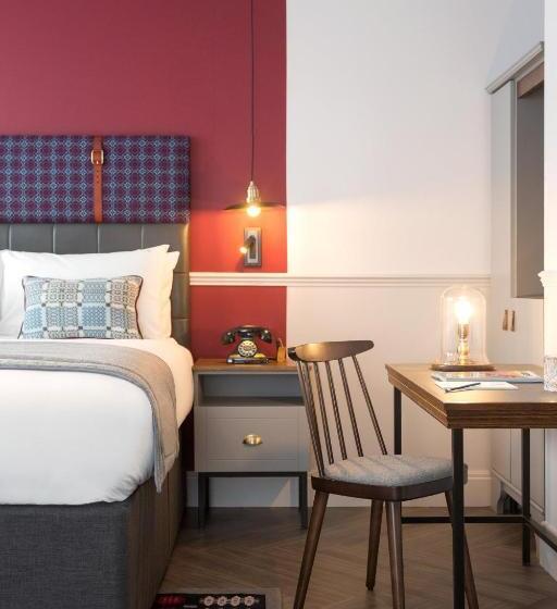 Номер Стандарт, Indigo   Cardiff, An Ihg