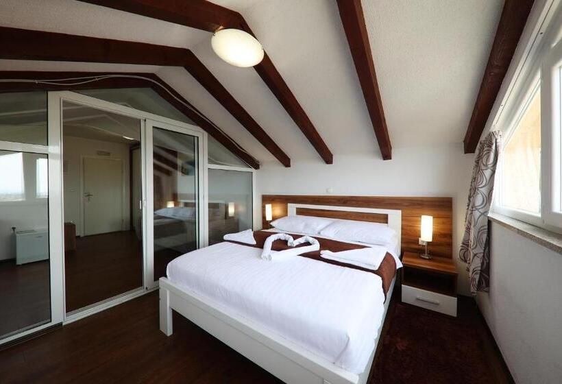 Deluxe Suite Sea View, Murter