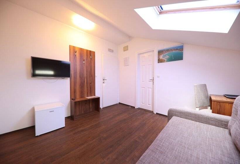 Suite with Terrace, Murter