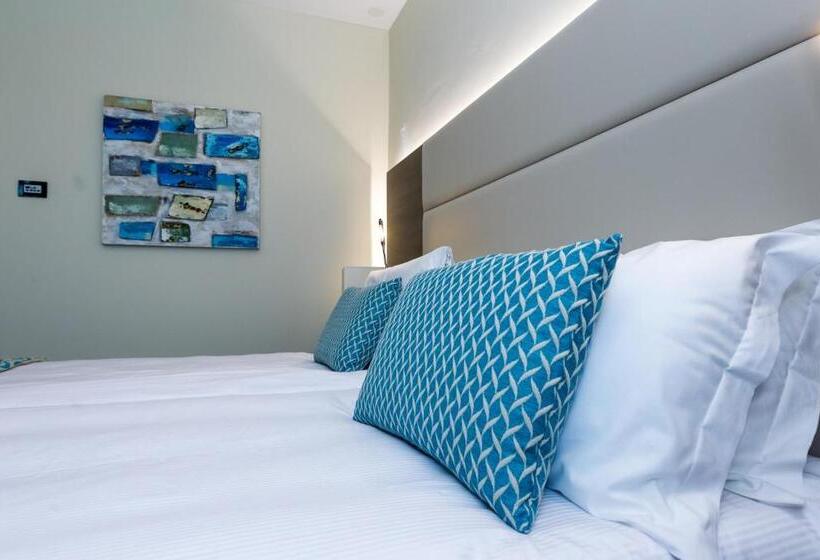 غرفة قياسية, Petrčane