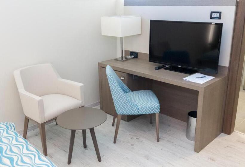 غرفة قياسية لذوى الاحتياجات الخاصة, Petrčane