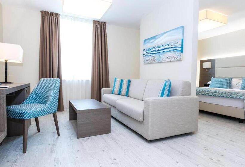 غرفة ديلوكس رباعية, Petrčane