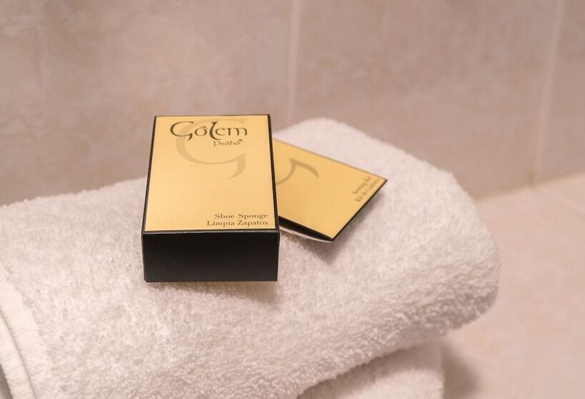 패밀리 룸, Tepeyac