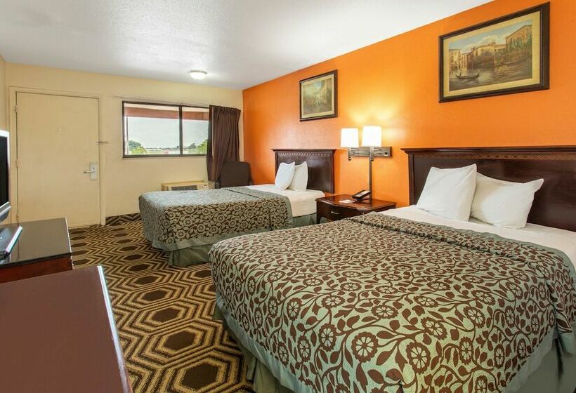 غرفه قياسيه سريرين مزدوجين, Travelodge By Wyndham Chicago   South Holland