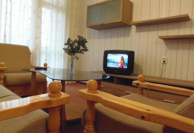 Трехместный Номер Стандарт с Балконом, Atliman Beach Park Hotel