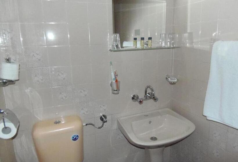 Трехместный Номер Стандарт с Балконом, Atliman Beach Park Hotel