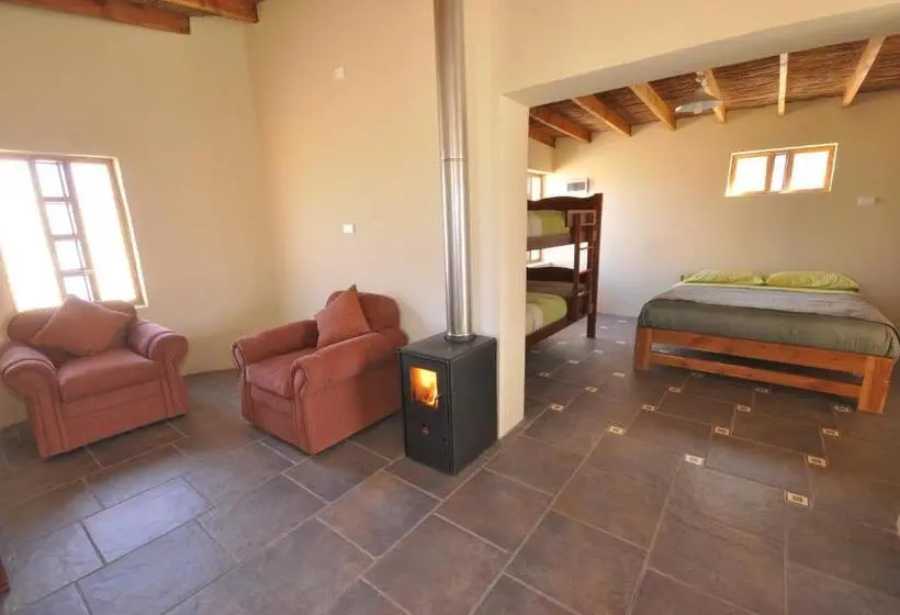 بانگلوی استاندارد, Hostal Y Cabañas Renta House San Pedro