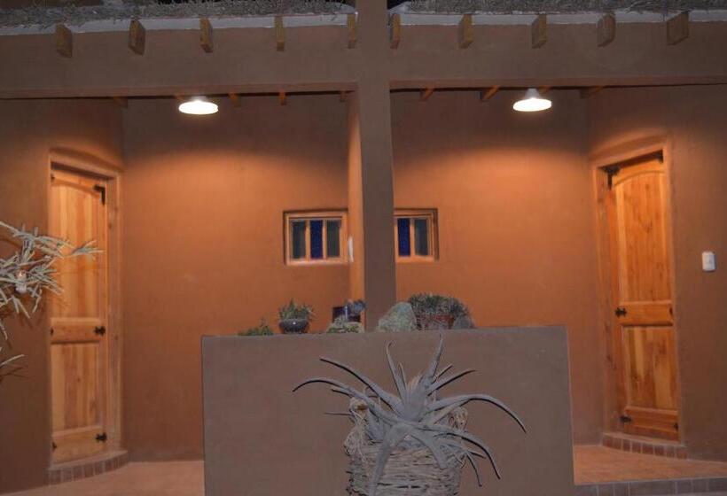 Comfort room with terrace, Hostal Y Cabañas Renta House San Pedro