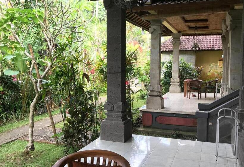 חדר דלוקס, Suastika Guest House Ubud
