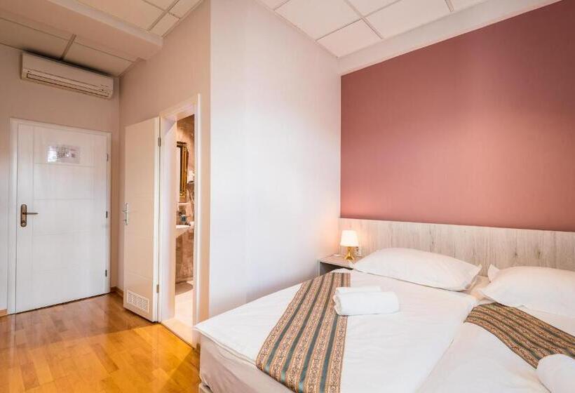 수피리어 룸, Boutique Hostel Livia
