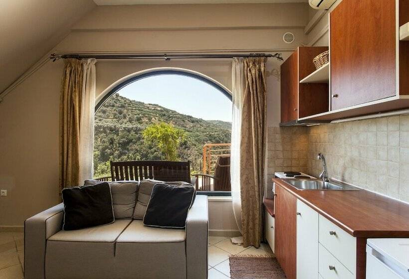 إستوديو ديلوكس, Estate Kares