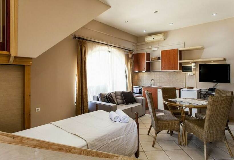 Студия Deluxe, Estate Kares