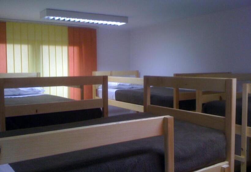 تختخواب در اتاق مشترک, Hostel Amfora