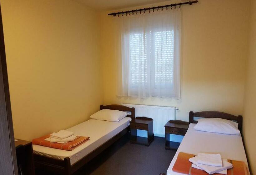 חדר סטנדרט, Hostel Kristal