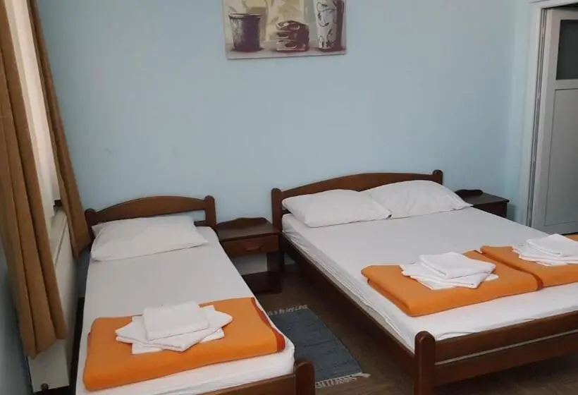 ファミリールーム, Hostel Kristal