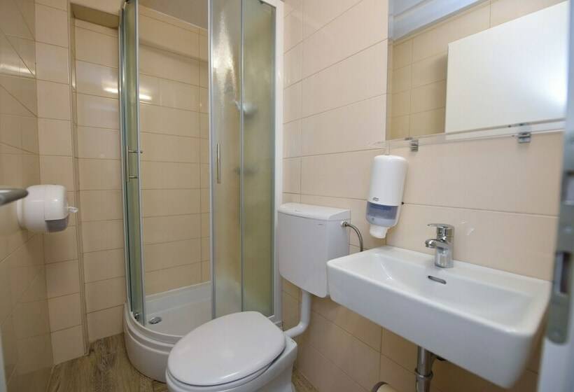 اتاق استاندارد, Hostel Zrce   Adults Only