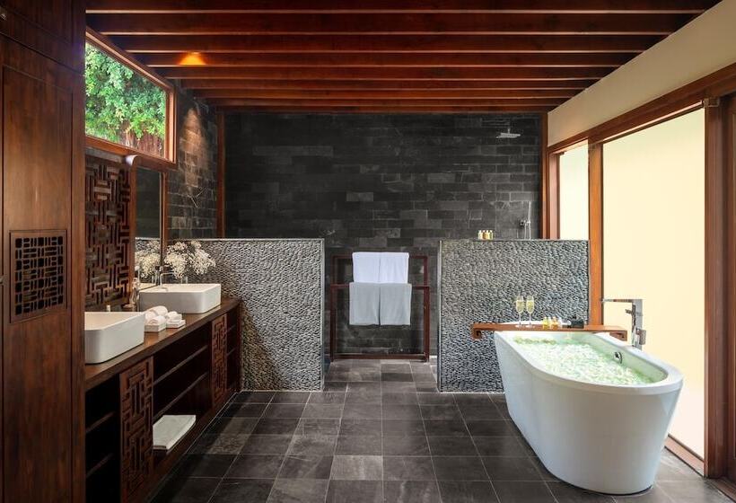 سوییت با استخر, An Lam Retreats Saigon River