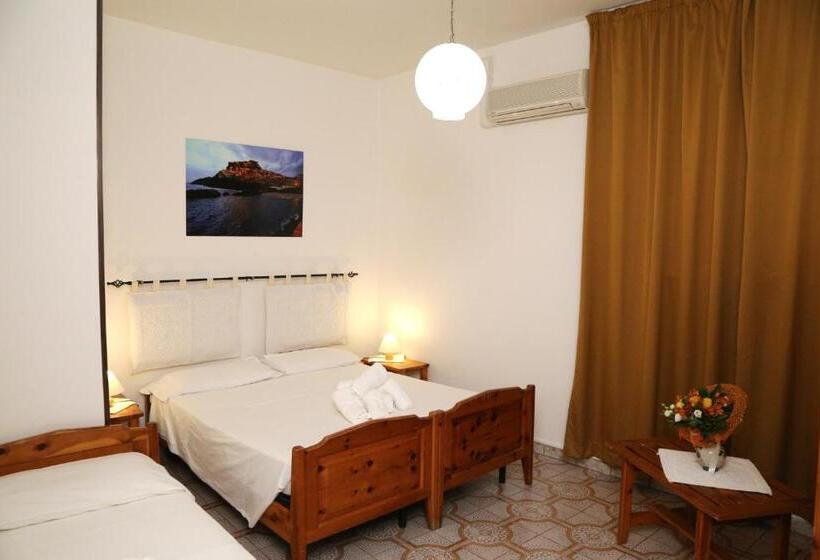 标准三人间, Antica Pensione Pinna