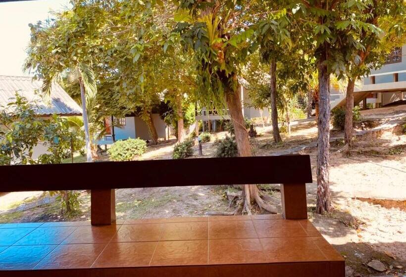 Bungalow Familiare, Phupha Bungalow Haad Rin