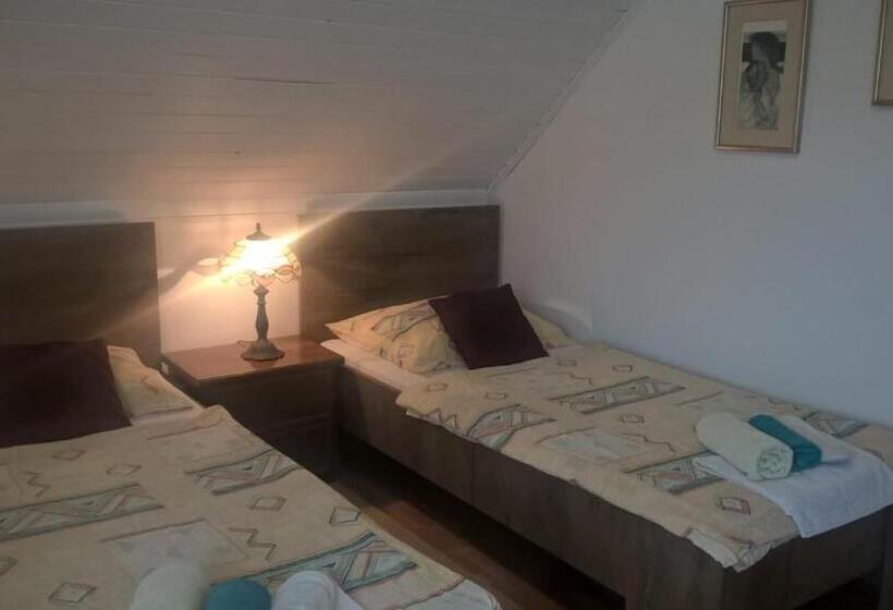 Четырехместный Номер Стандарт, Apartment & Rooms Miboti