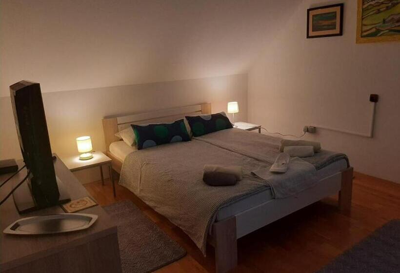 Четырехместный Номер Стандарт, Apartment & Rooms Miboti