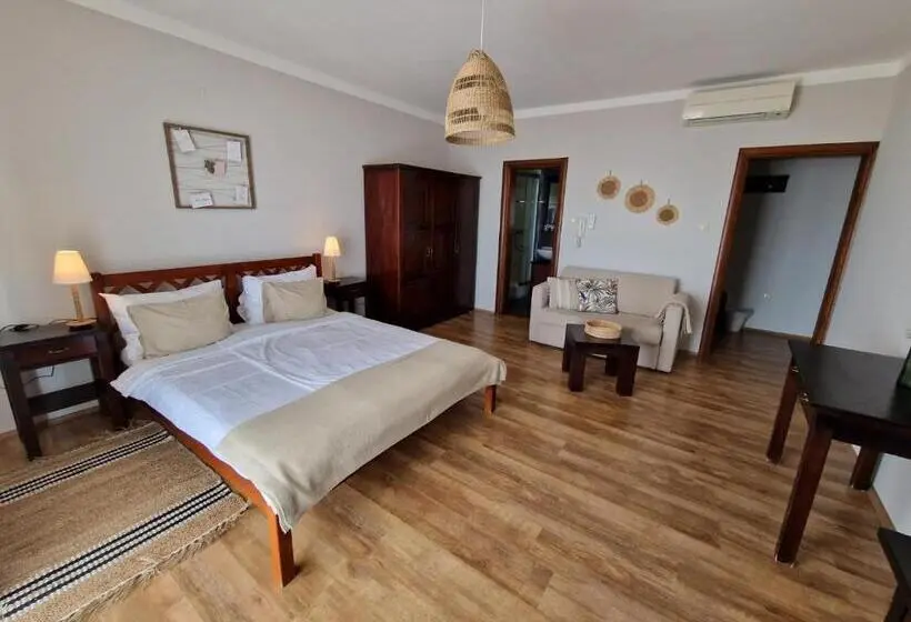 海の見えるコンフォートルーム, Guesthouse Barica