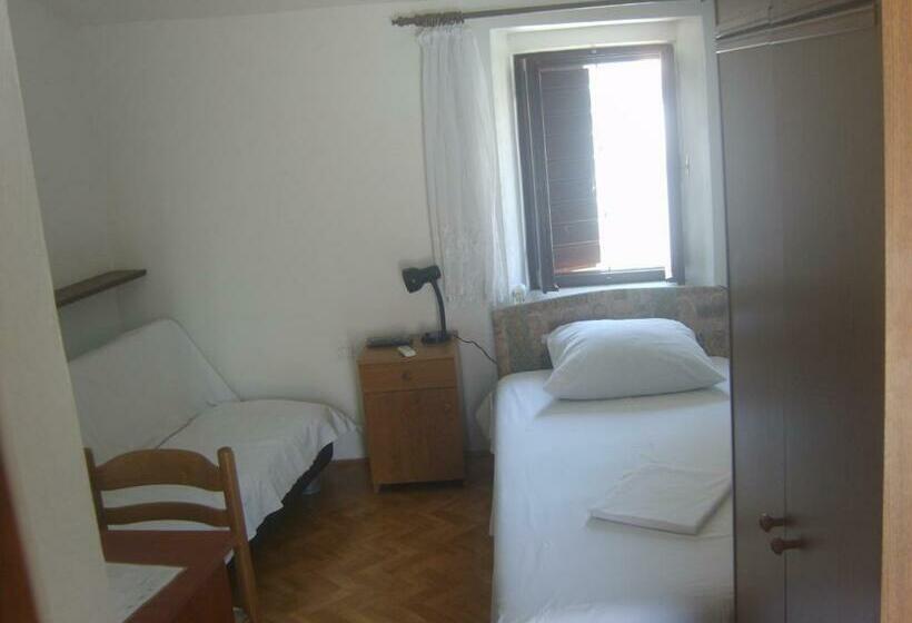 스탠다드 싱글 룸, Rooms Roso