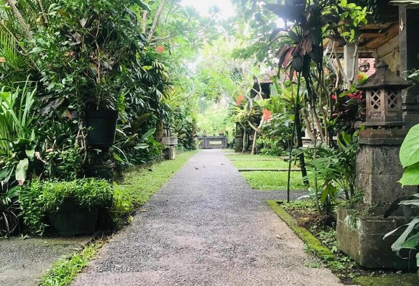 Номер Deluxe, Suastika Guest House Ubud