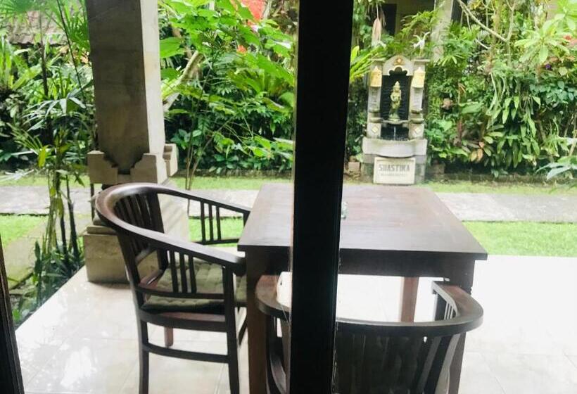 חדר דלוקס, Suastika Guest House Ubud