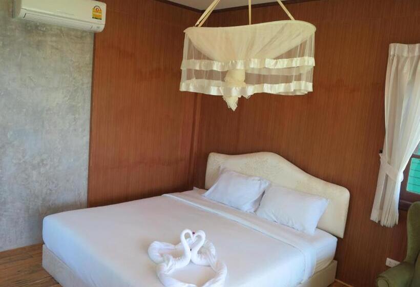 Superior bungalow with sea view, Bangbaobeach Resort