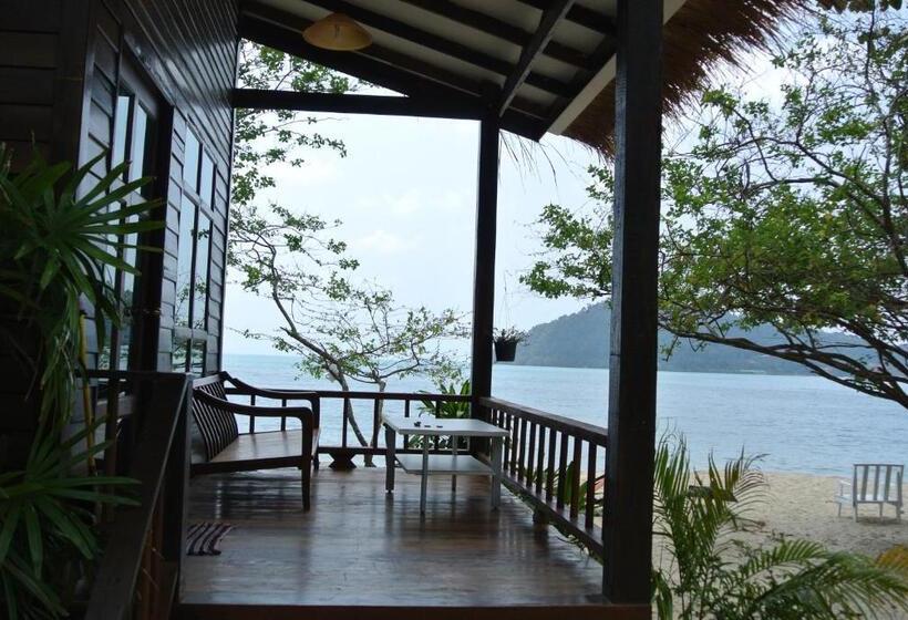 스탠다드 방갈로, Bangbaobeach Resort