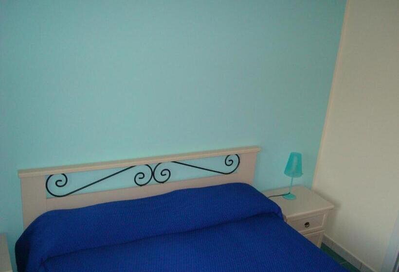 高级三人间, Guest House Mare E Luna