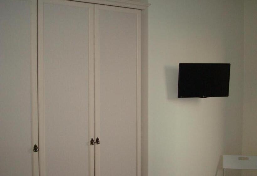 高级三人间, Guest House Mare E Luna