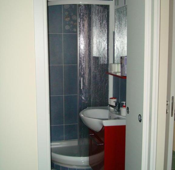 高级三人间, Guest House Mare E Luna