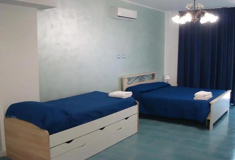スタンダード４人部屋, Guest House Mare E Luna