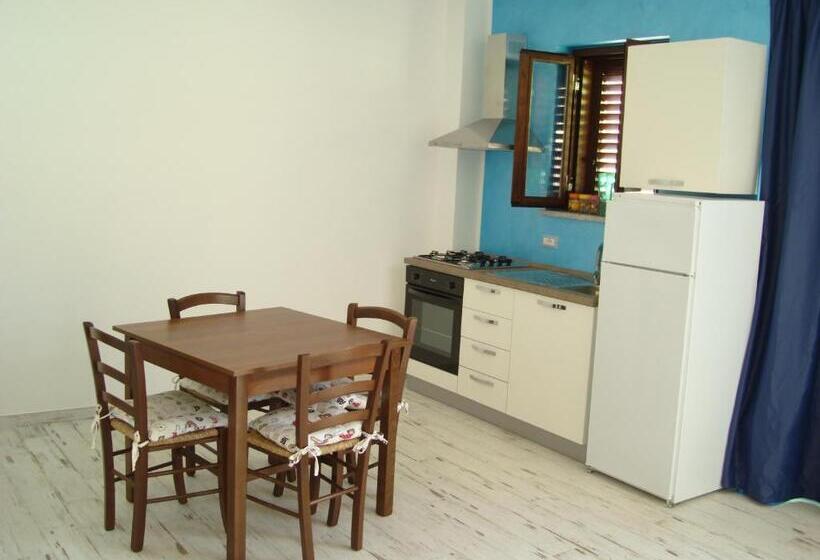 Семейное Бунгало, Guest House Mare E Luna