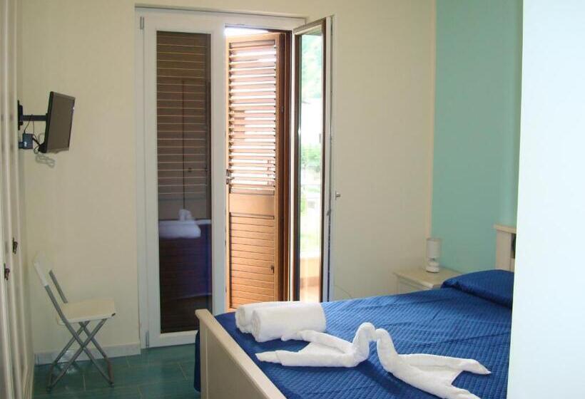 家庭间, Guest House Mare E Luna