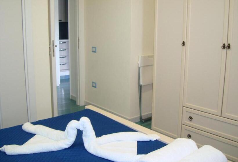 家庭间, Guest House Mare E Luna