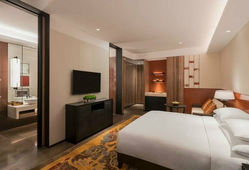 Номер Клуб, Grand Hyatt Changsha